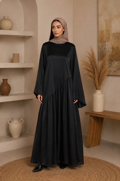 Robe Hidaya en satin asymétrique – Robe longue fluide et ample